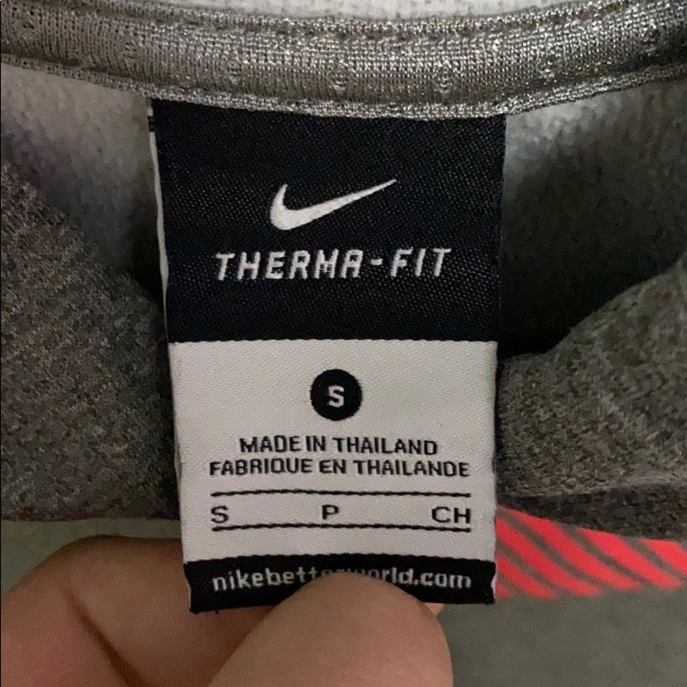 nike running sweatshirt with hood & pocket.